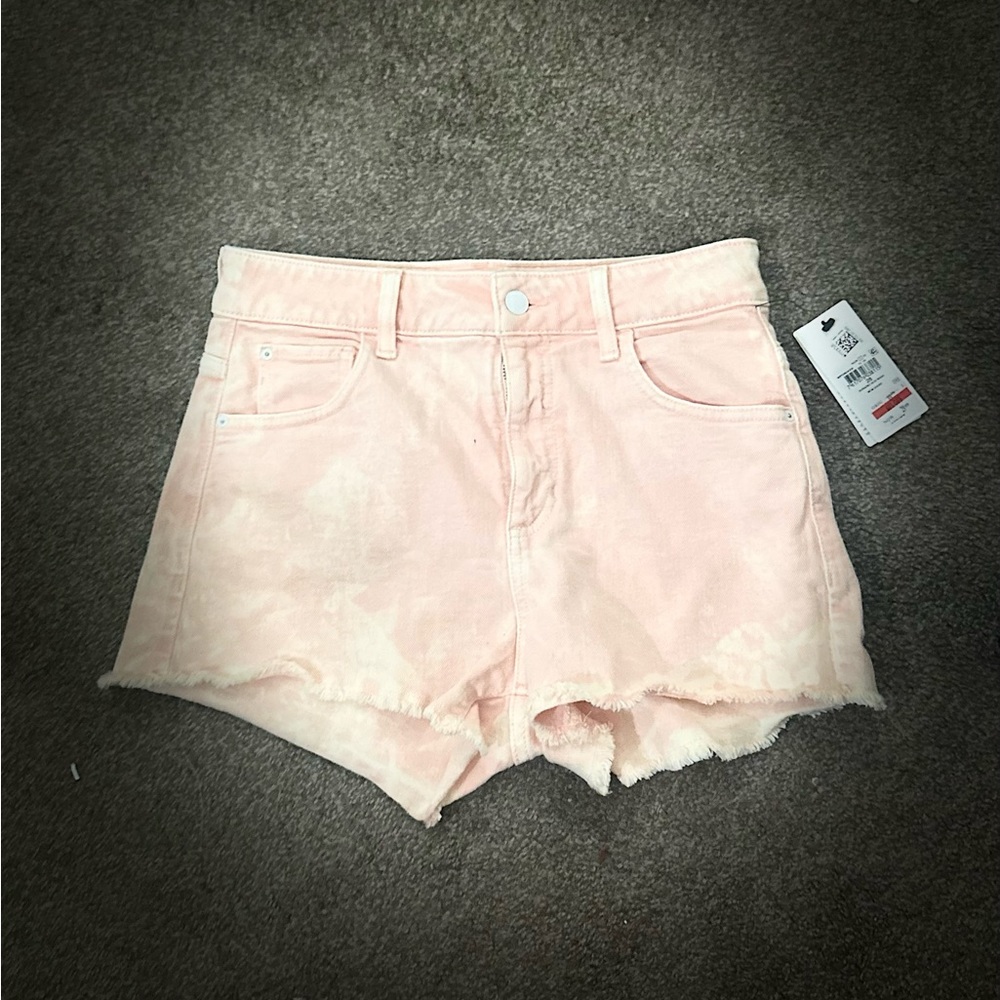 Guess Pink Marble Jean Frayed High Wasted Shorts- Size 28- NWT.